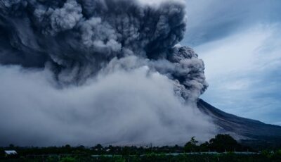 أحد أكثر البراكين نشاطًا..تحذيرات فلبينية من خطر بركان “تال”