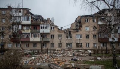 أوكرانيا.. مقتل شخصين في قصف روسي على خيرسون