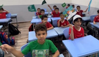 صور.. بالأعلام ومشاعر الفخر.. مدارس جدة تحتفل باليوم الوطني 93