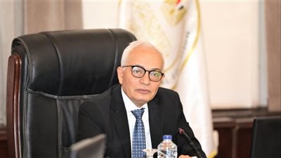 وزير التعليم بصدر قرار عاجل حول تحصيل مصروفات المدارس بالعملات الأجنبية